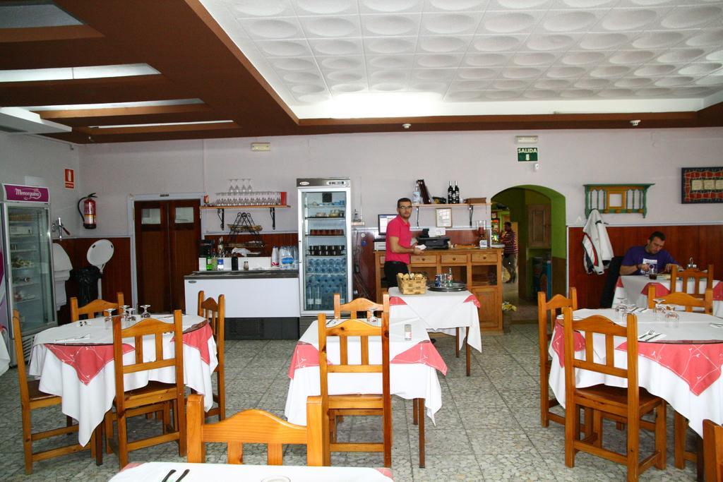 Hostal Asturias Hotel Jarilla Ngoại thất bức ảnh